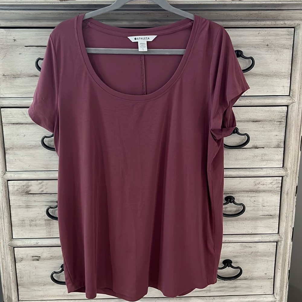 Athleta scoop neck tee